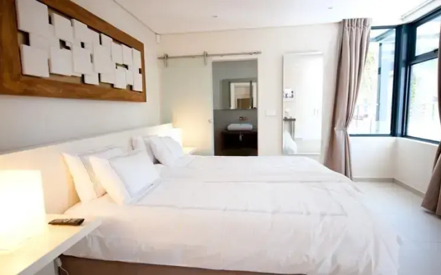 129 on Kloof Nek Apartments