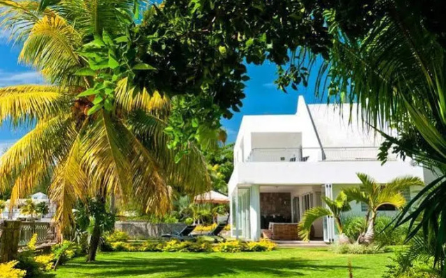 Island's Edge Luxury Private Pool Villas
