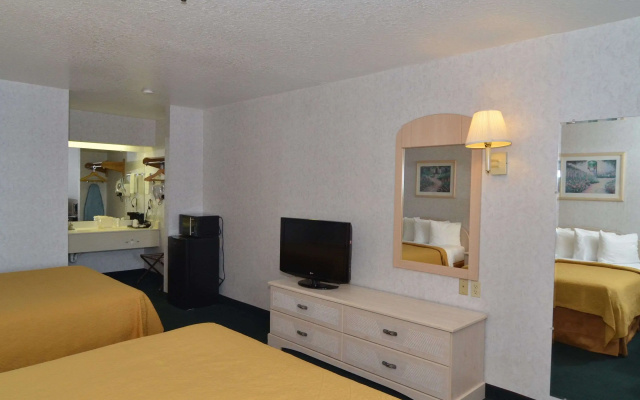 Econo Lodge San Antonio South