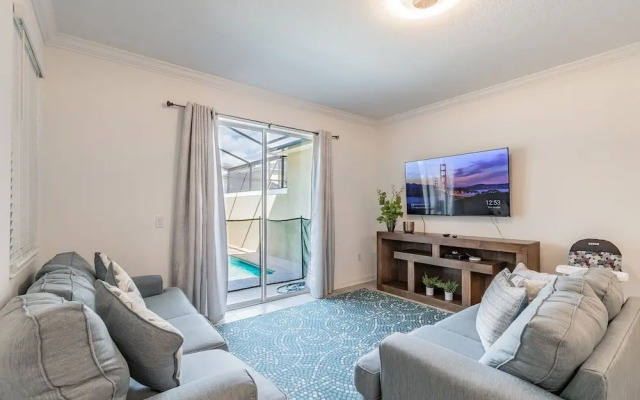 Luxury 4bd/3ba Home Storey Lake