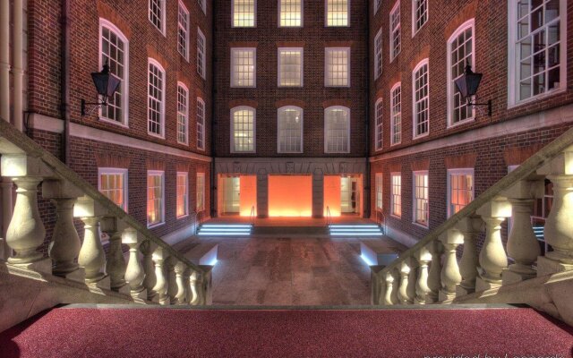 Отель Apex Temple Court Hotel Великобритания, Лондон - отзывы, цены и фото номеров - забронировать отель Apex Temple Court Hotel онлайн вид на фасад