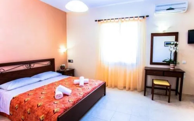 Finikas Hotel