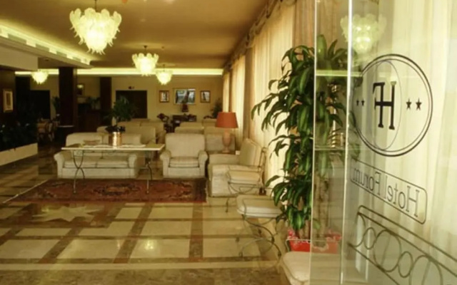 Hotel Forum