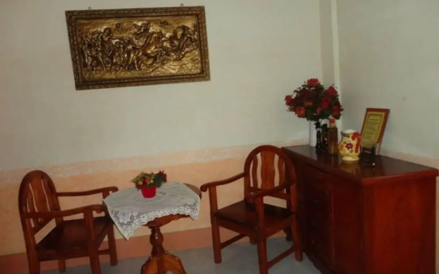 La Casa Blanca - Main