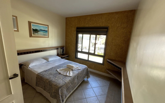 Golfinhos Apart Hotel