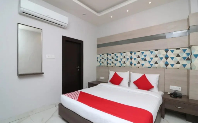 OYO 7044 Hotel Megha