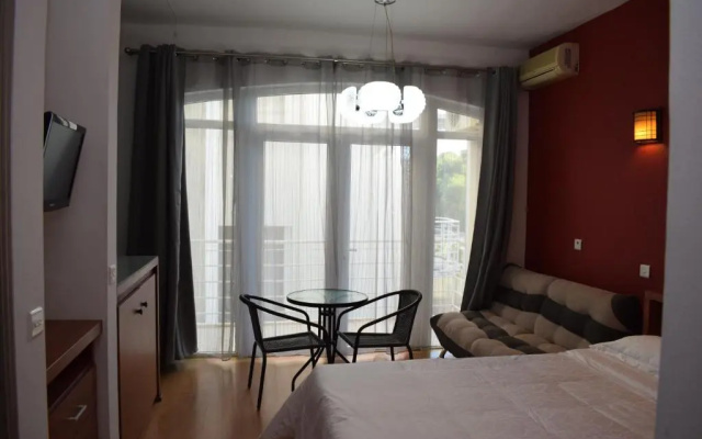 Ocean Drive Studio - Opposite the Beach