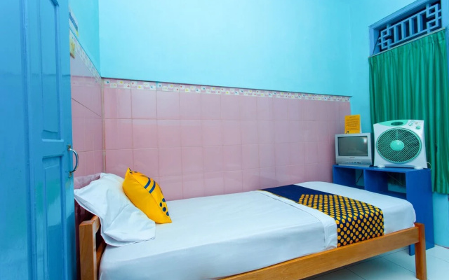 Hotel Budi by OYO Rooms