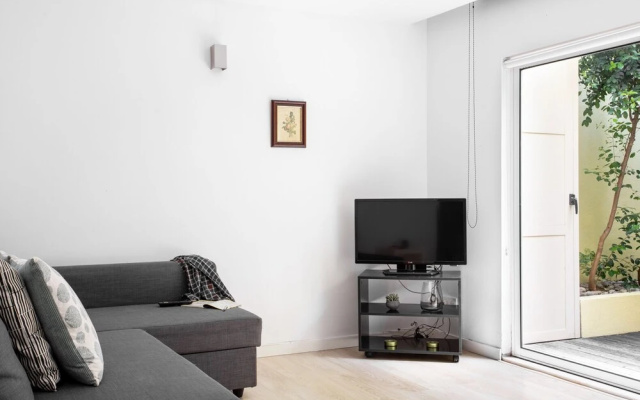 ALTIDO Graça 1-BR Apartment w/Green Terrace & BBQ