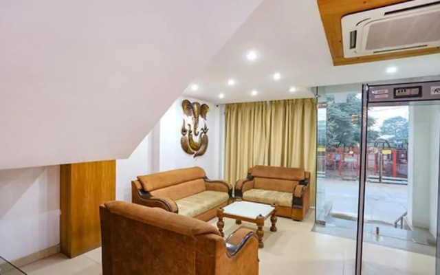 FabHotel Taj Home Stay