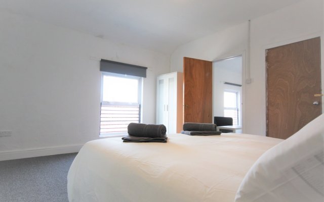 Chesterfield Serviced Apartments 0