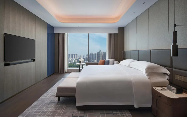 Intercontinental Zhengzhou by IHG