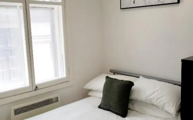 Central 2bed Apartment w/parking