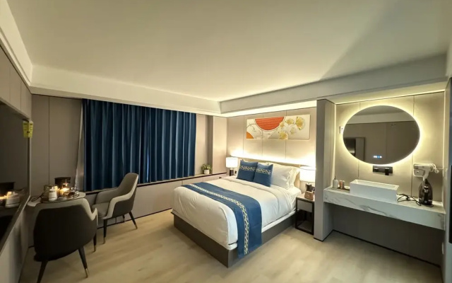 Ly New York Hotel