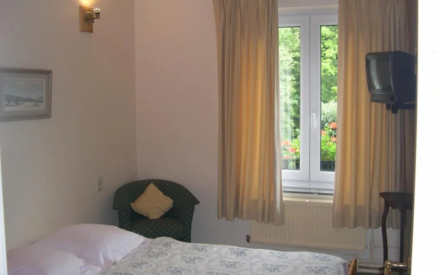 Hotel Beau Rivage and Restaurant Koulic