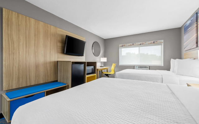 Days Inn by Wyndham La Crosse