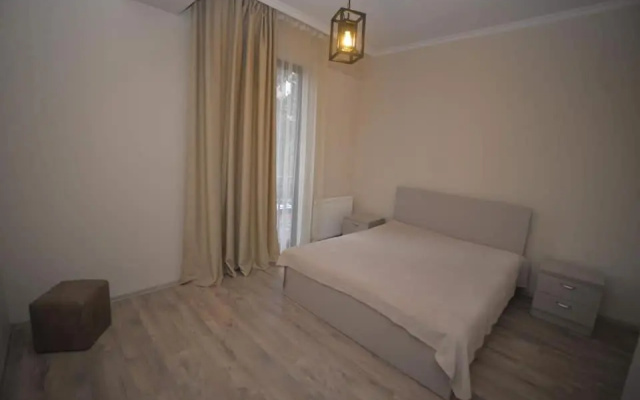 16 Kote Marjanishvili Street