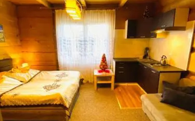 Camping Harenda Pokoje Goscinne I Domki