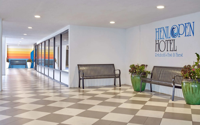 Henlopen Oceanfront Hotel