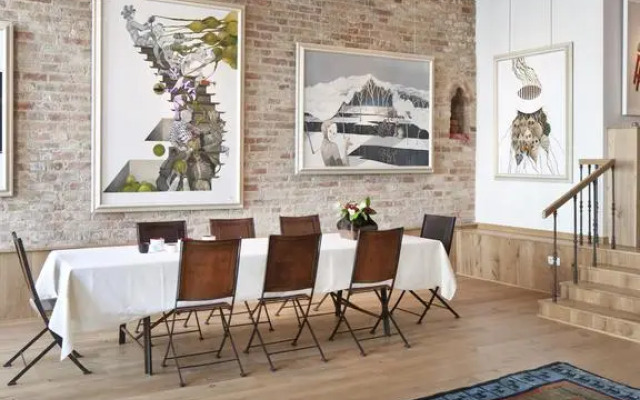Jacquemine Luxury Guesthouse and Art Gallery