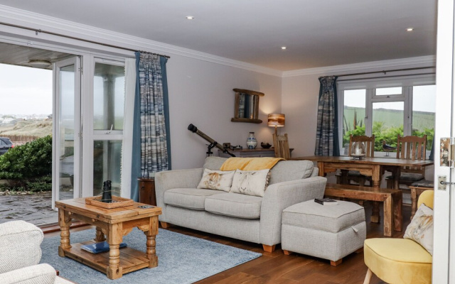 8 Thurlestone Rock