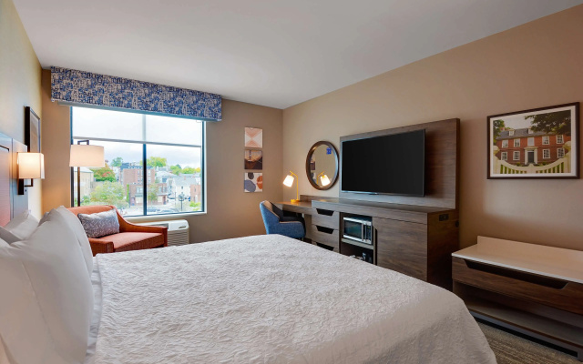 Hampton Inn Salem Boston