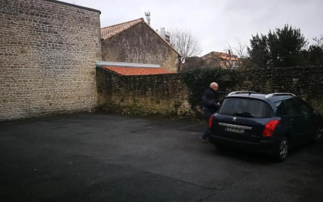 Le 14 T2 rénové Pkg privé Netflix