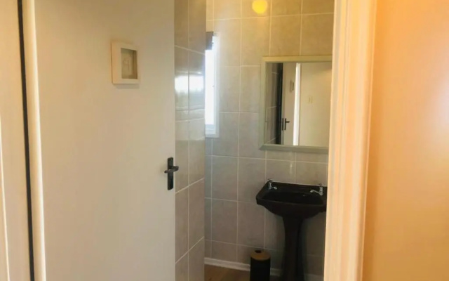 Glow Boutique Suites & Guesthouse