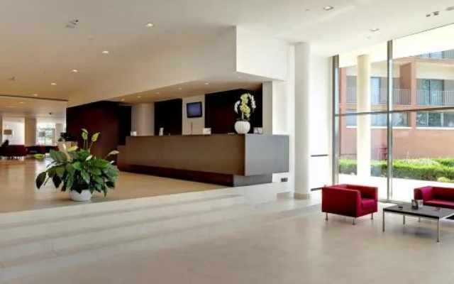 Inn Naples Airport