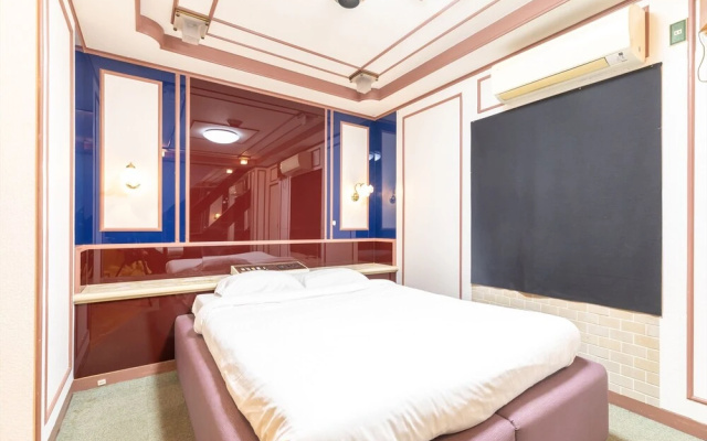 OYO Hotel Tatsuyoshi Osaka Sennan