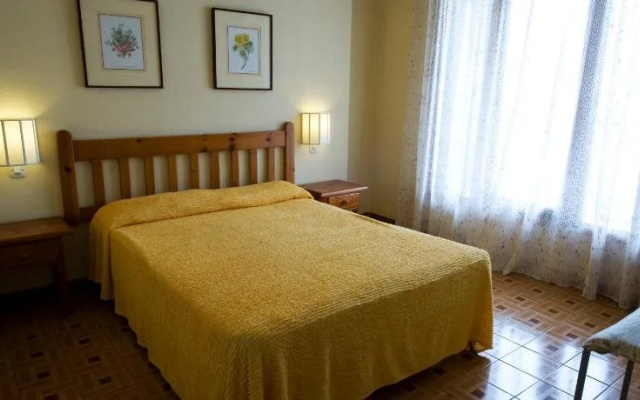 Apartamentos Hotel Pessets & Spa