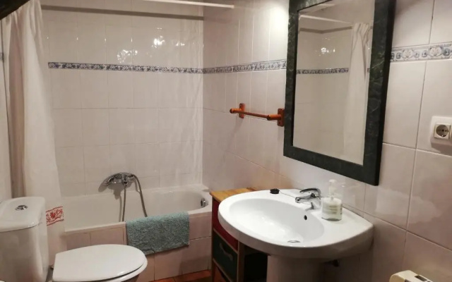 La Casuca Y La Cabaña
