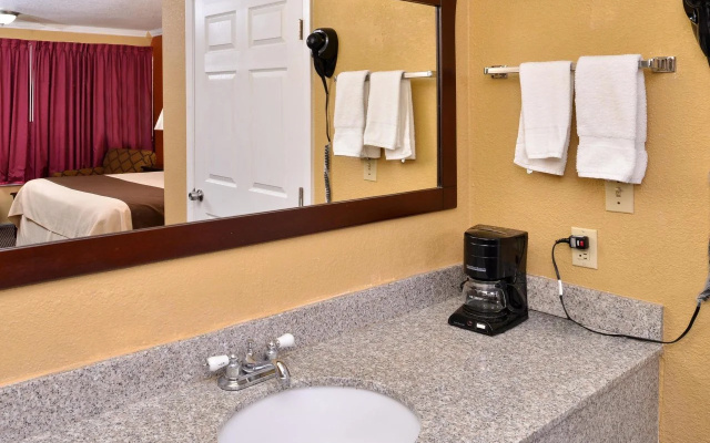 Americas Best Value Inn Schulenburg