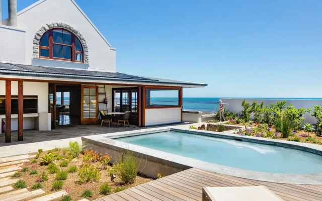Taonga Cottage