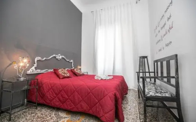 Homes in Genoa - Les Maisons de Genes