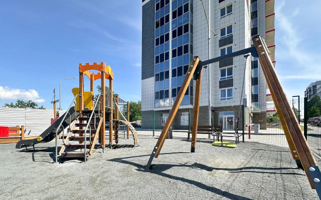 Карельский лось на улице Гражданская 21