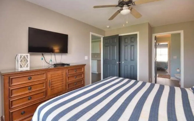 Ocean Walk 2204