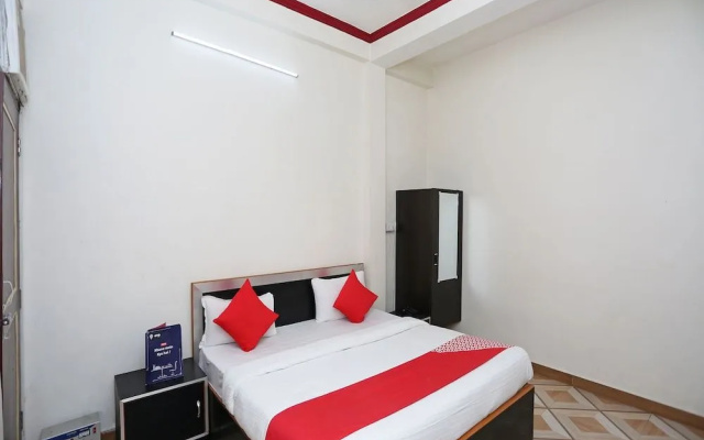 OYO 13095 Ganesh Mangal Guest House