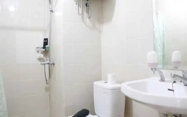 2BR Scenic Apartment at Parahyangan Residence near UNPAR By Travelio