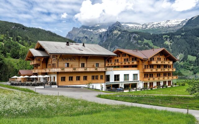 Отель Aspen Alpine Lifestyle Hotel Швейцария, Гриндельвальд - отзывы, цены и фото номеров - забронировать отель Aspen Alpine Lifestyle Hotel онлайн вид на фасад