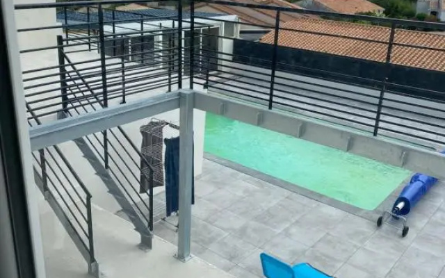 Bel appartement chez particulier calme et piscine