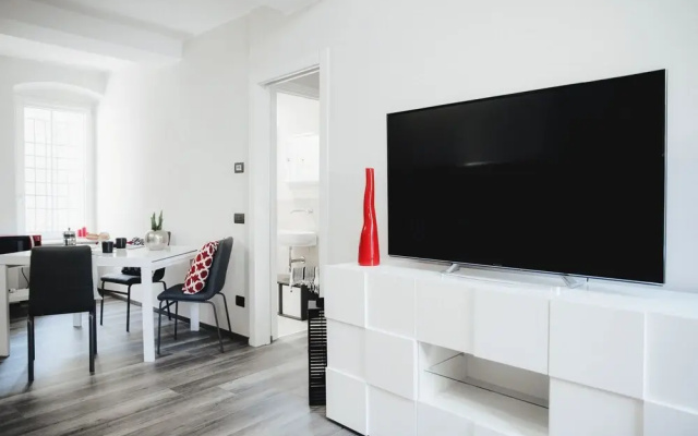 MyHomeInComo - Mc Julian Apartment