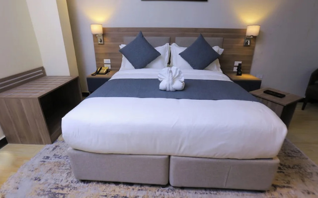 Triple-e Hotel and Spa