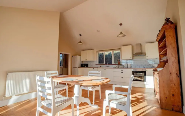 Host Stay Upperley Barn