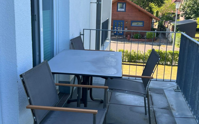 Strandvogt - wunderschöne Ferienwohnung mit Parkettboden und Sonnenbalkon