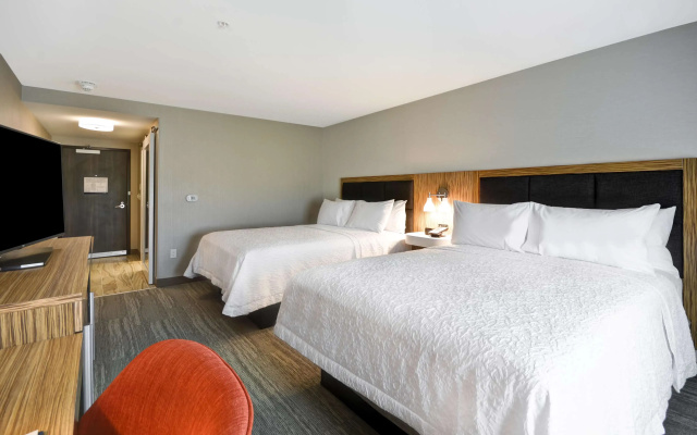 Hampton Inn & Suites Detroit/Warren