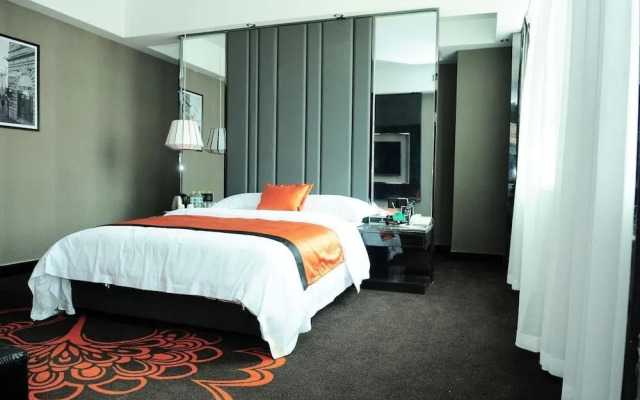 Carnival Fashion Hotel