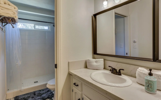 Pet-friendly Coarsegold Vacation Rental w/ Deck!