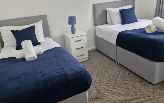 Park Lodge- Families, Business and Contractors