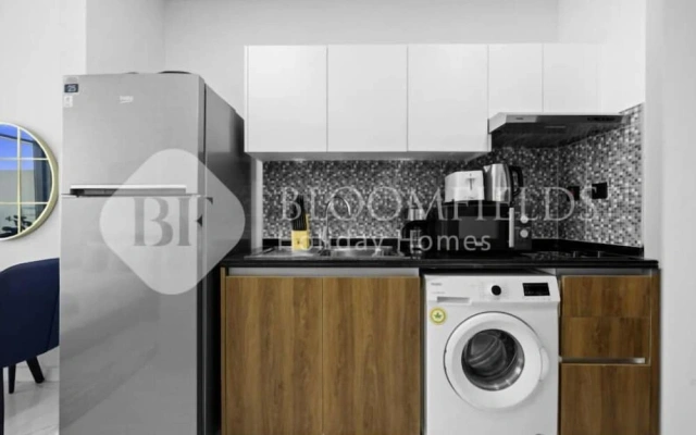 432 Bloomfields Deluxe STU Gate Masdar